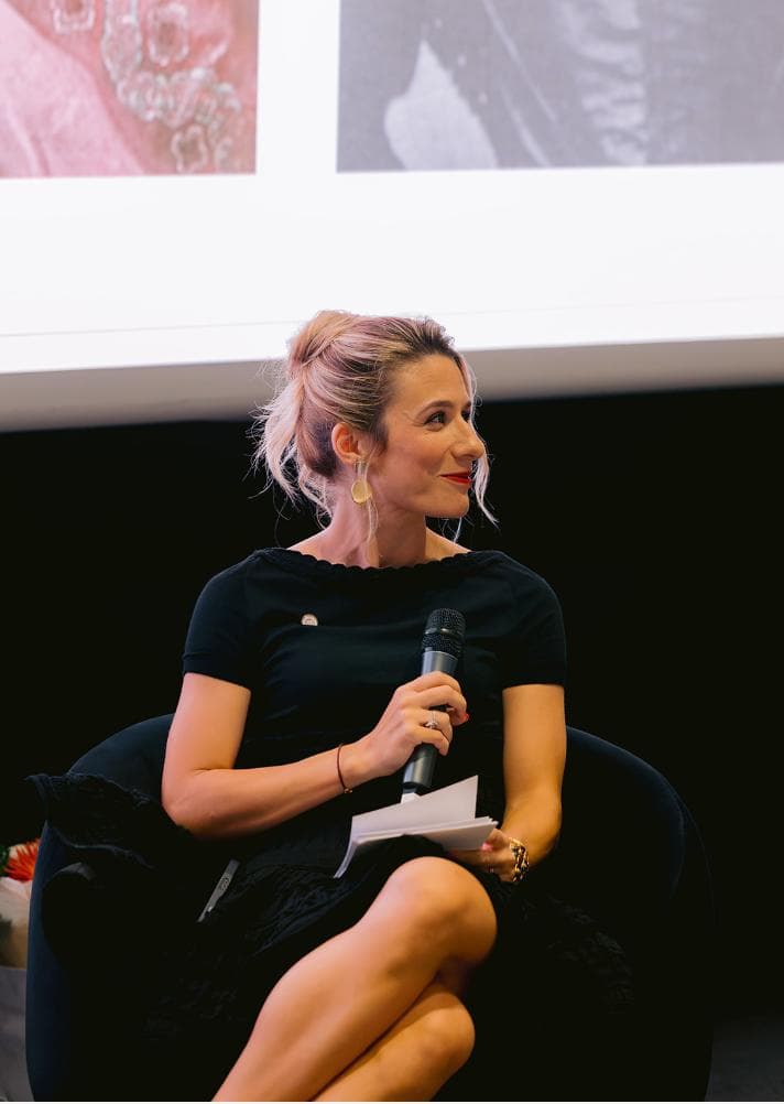 Laura Lesueur sur scène lors de la Legend Ladies Night 2026